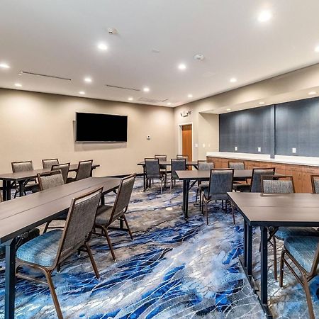Fairfield Inn & Suites By Marriott Gainesville I-35 Exterior photo